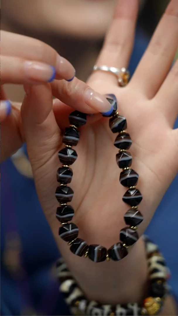 未镶嵌手链玛瑙/玉髓（覆膜）条纹玛瑙