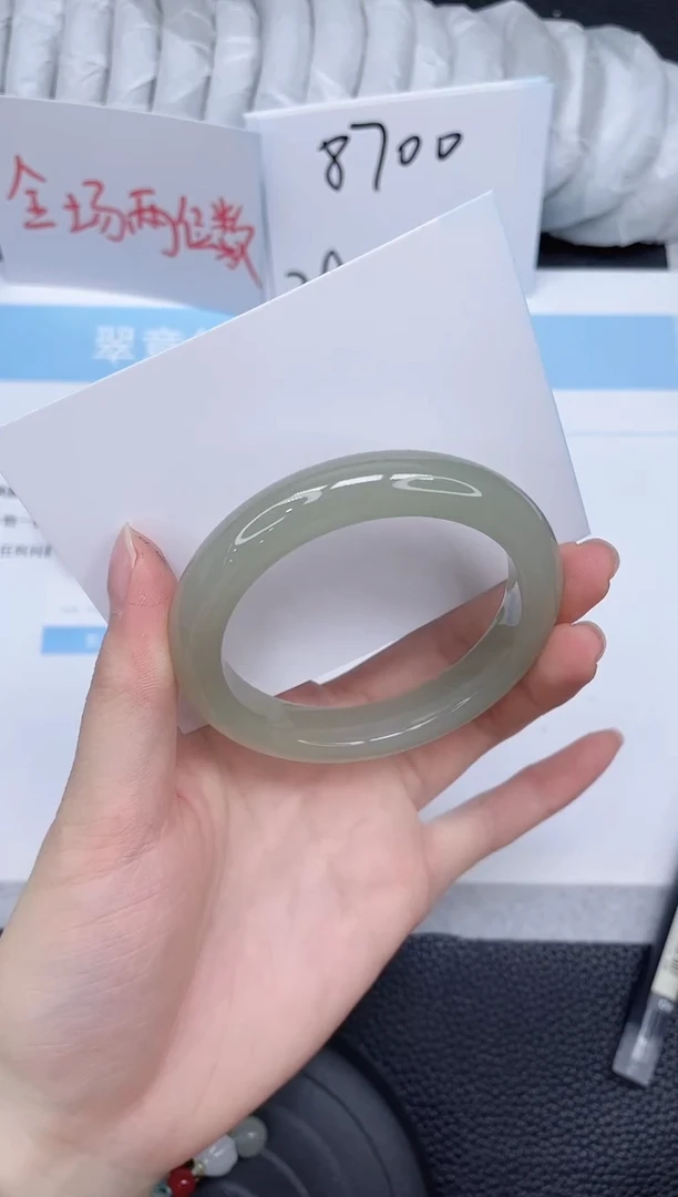 未镶嵌手镯石英质玉107-54.1