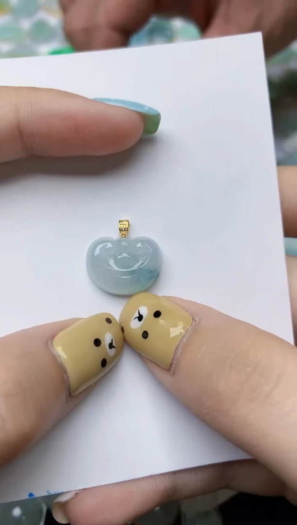 翡翠18K金镶嵌颈饰天然翡翠A货