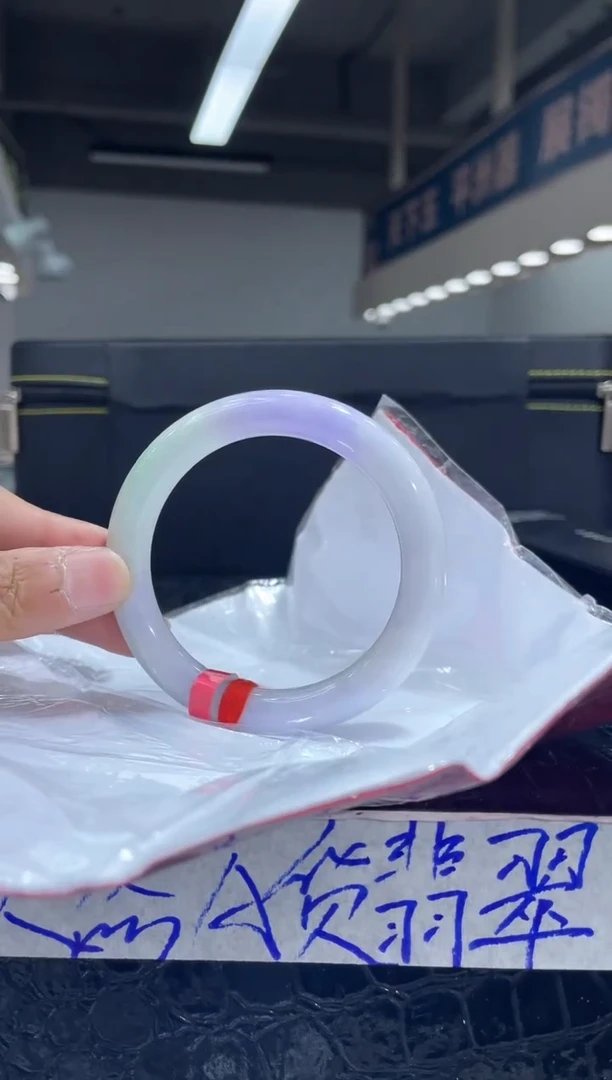 未镶嵌手镯翡翠18