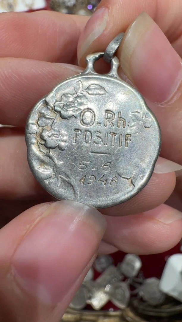 非金属无法国螃蟹标，法国老银吊坠，放漏