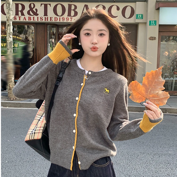 灰色刺绣针织开衫外套女2025春秋季新款软糯毛衣外搭打底圆领上衣