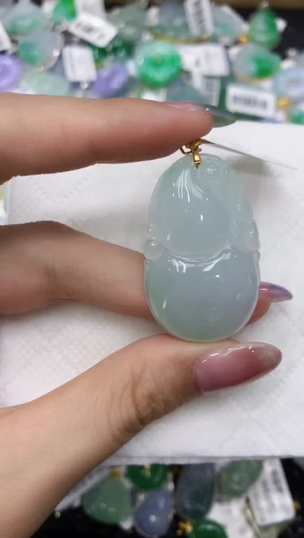 翡翠18K金镶嵌颈饰111111111111