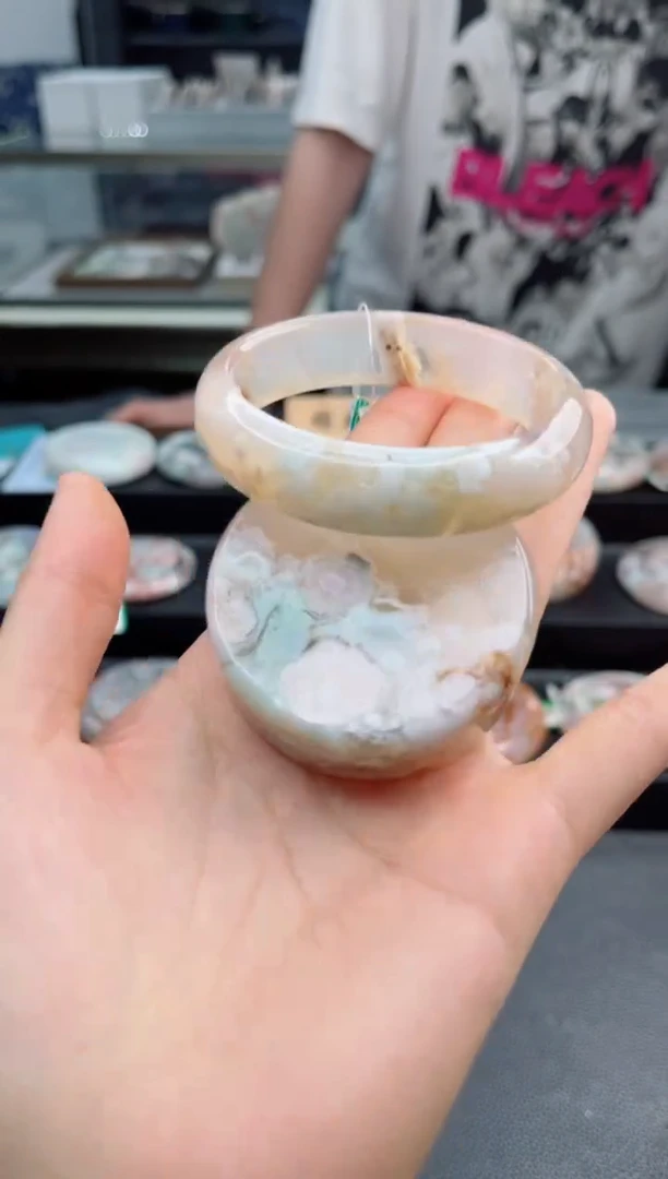 石英质玉手镯未镶嵌55圈口（赠送镯心）3039562