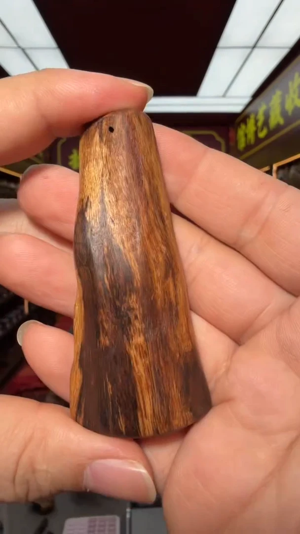 沉香吊坠多样性发一