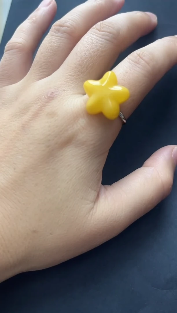 裸石琥珀未镶嵌戒指