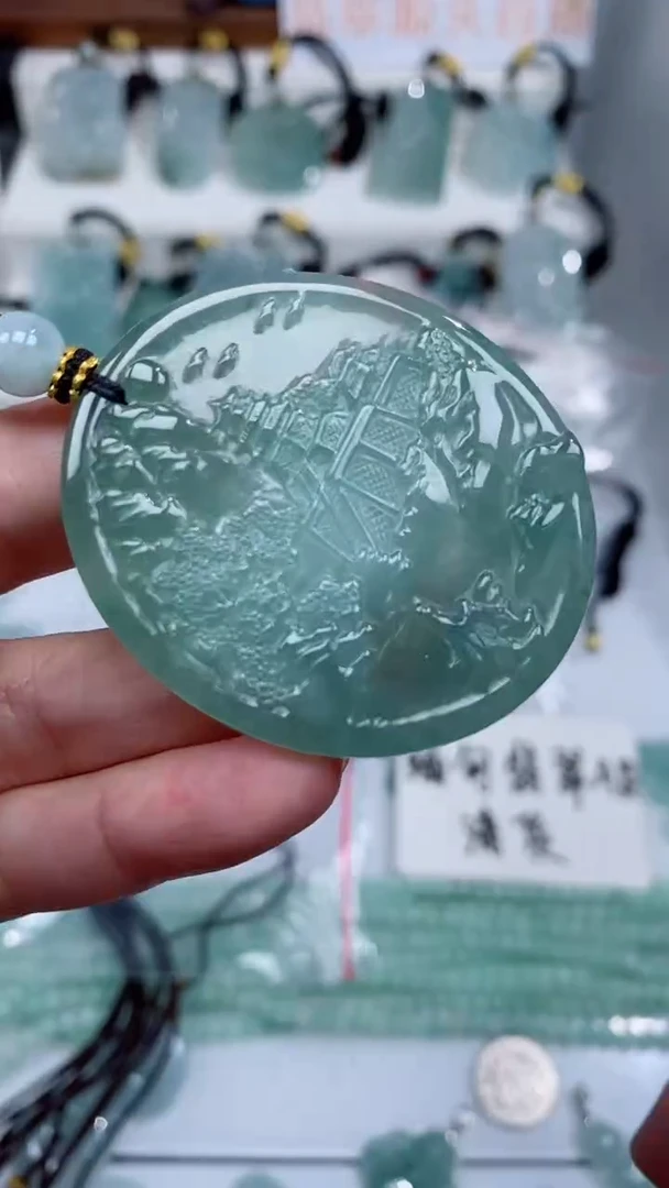 颈饰未镶嵌翡翠吊坠