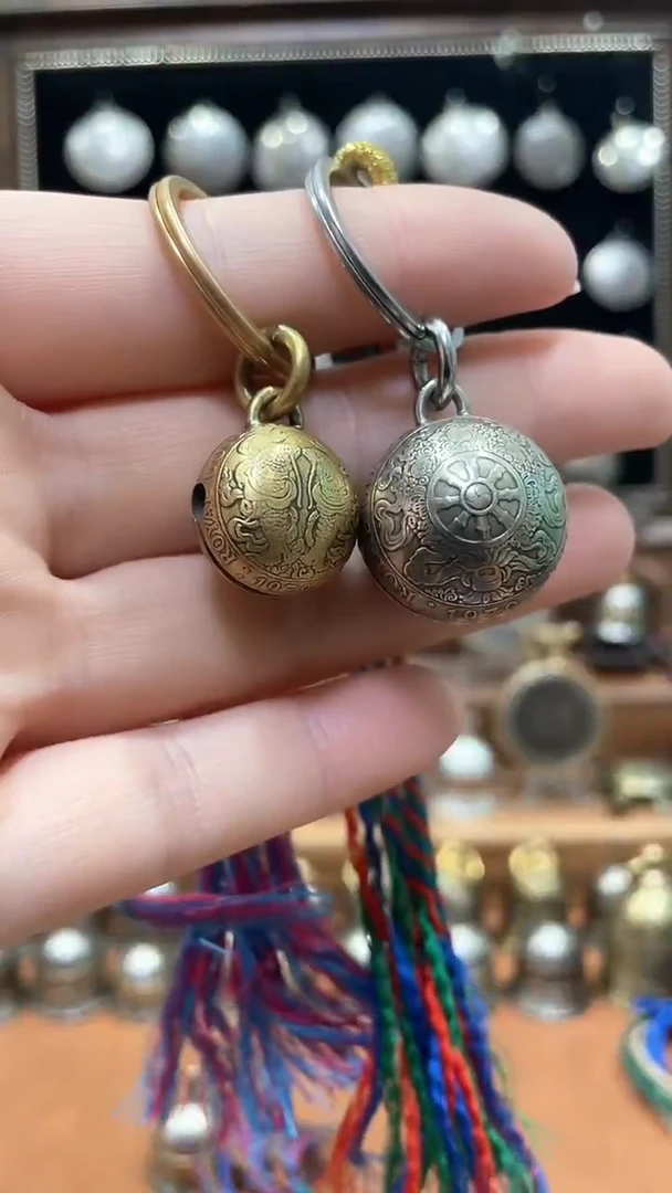 不丹双鱼圆铃铛+不丹八宝图圆铃铛