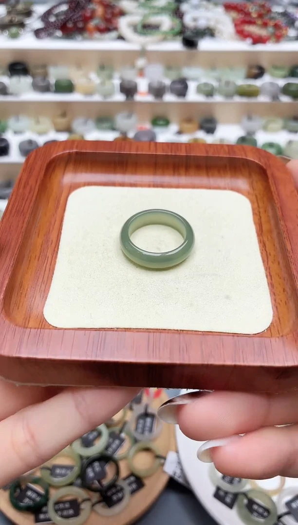 未镶嵌戒圈和田玉B***n20号