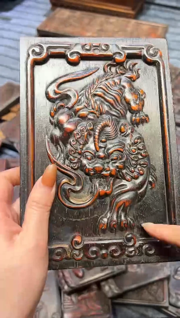木紫檀雕刻一物一拍