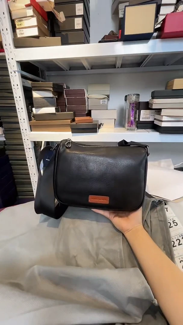 牛皮（革）韩爵绅士包包皮具219
