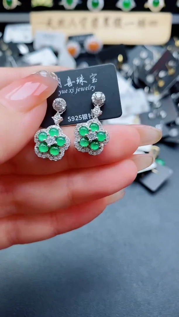 银S925镶嵌翡翠耳饰850