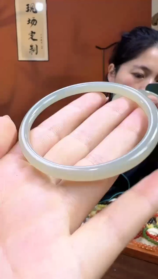 未镶嵌手镯和田玉圈口56.9mm