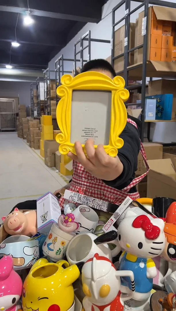 【闪购商品】杯树脂小号老友记相框