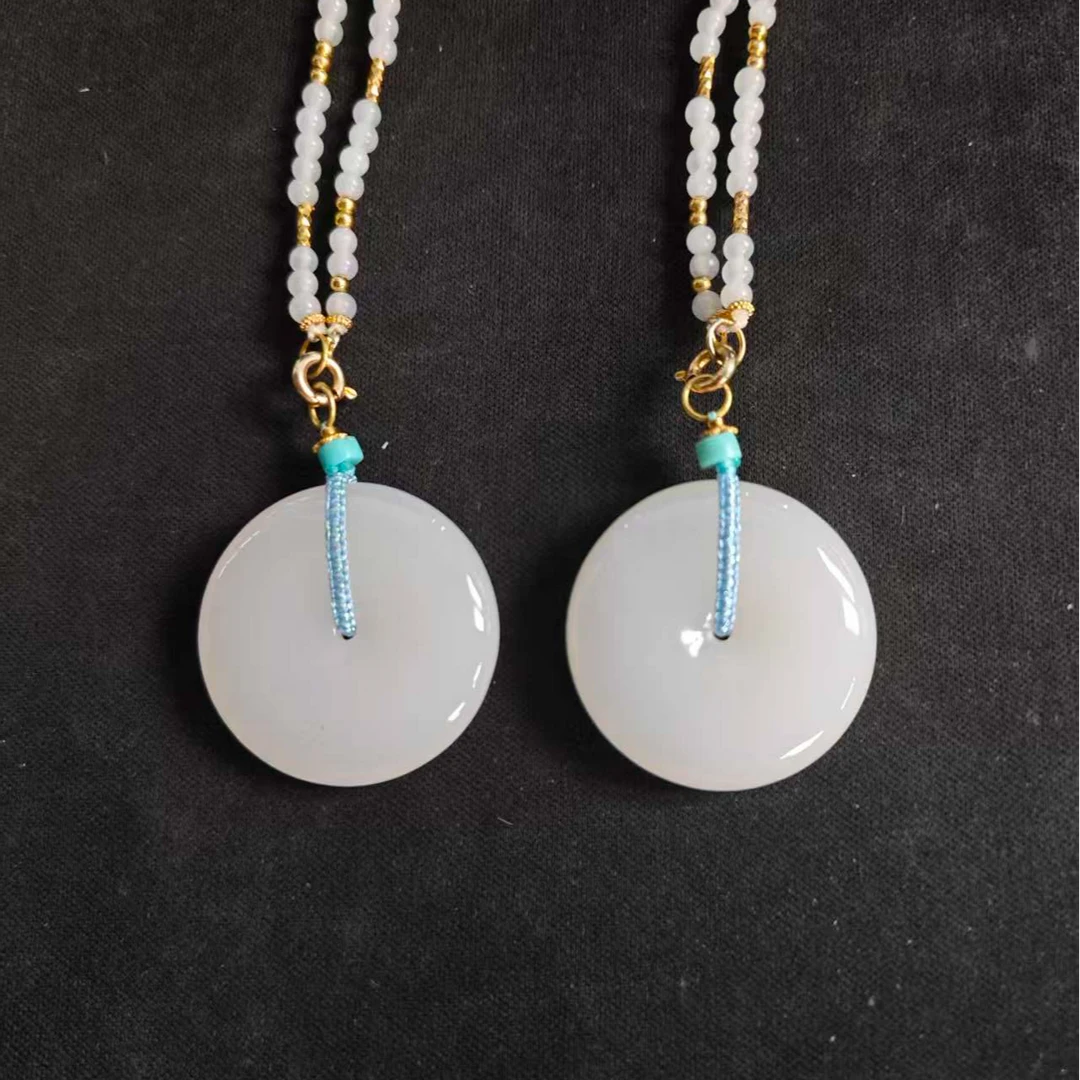 天然和田玉吊坠（多样性发其一）BJJ1449