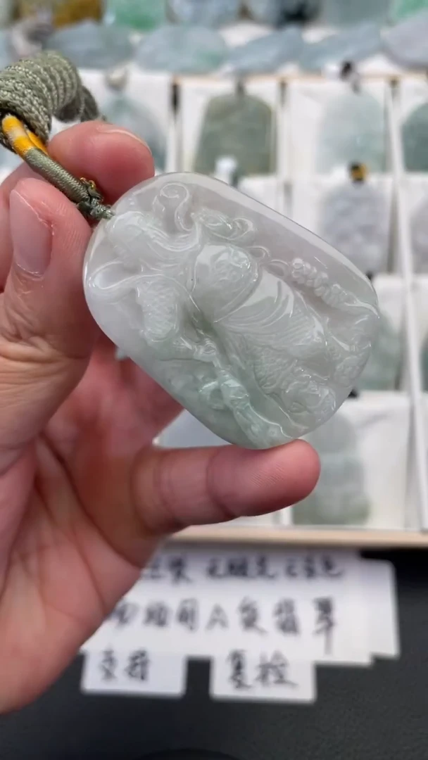 颈饰未镶嵌翡翠天然缅甸翡翠A货22