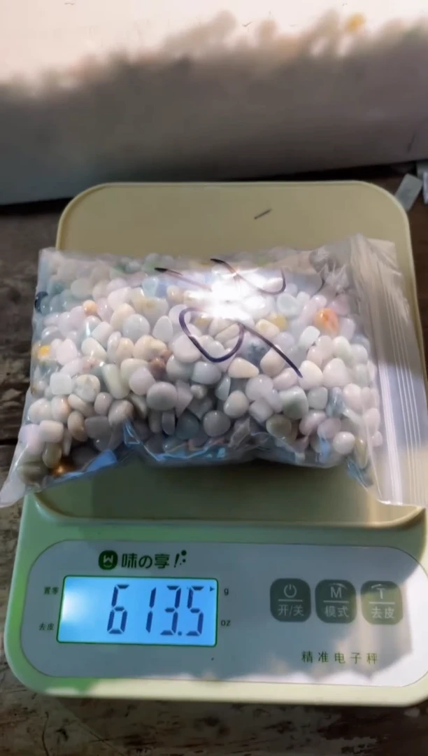 配石翡翠翡翠倒角未挑600克36