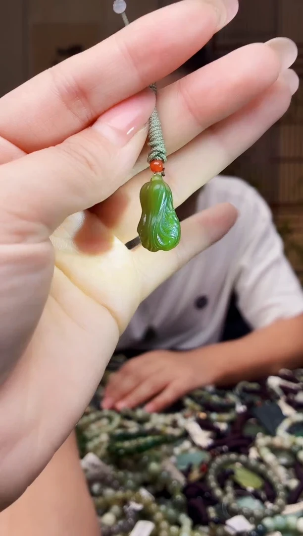 颈饰未镶嵌和田玉多样性发货，拍一发一