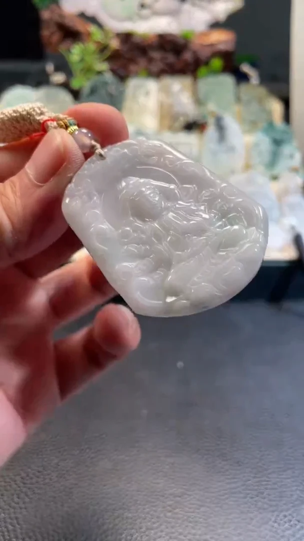 颈饰未镶嵌翡翠10/26/117