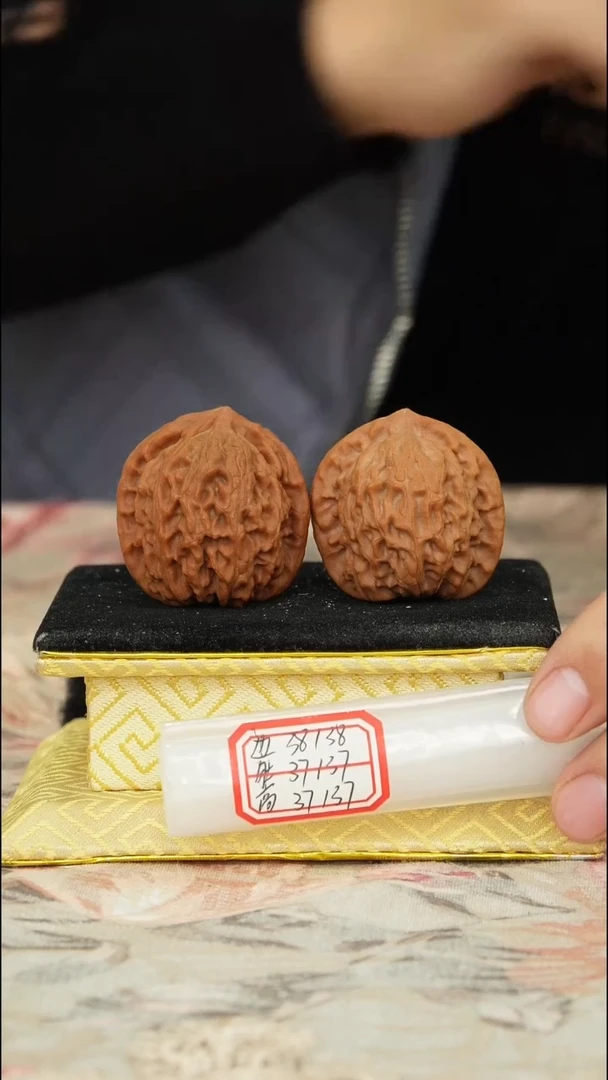 【闪购商品】文玩核桃把件非嫁接北京有色差