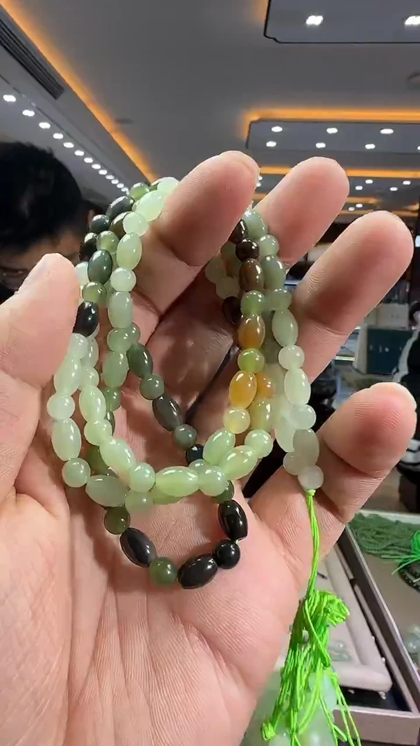 未镶嵌和田玉挂件【陆1212】32 7023 多样性发其一