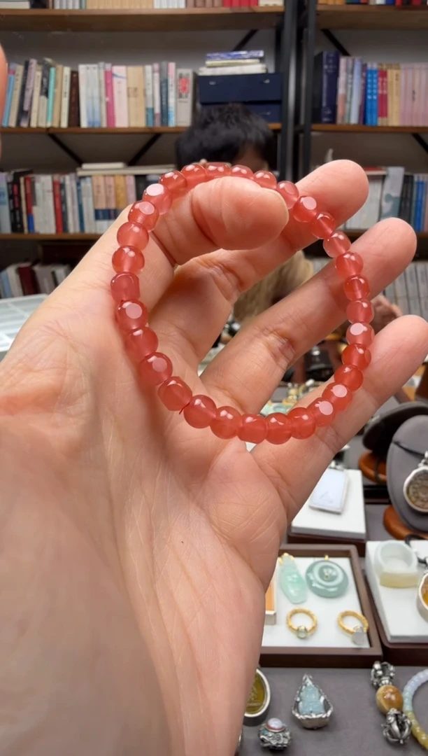 颈饰未镶嵌南红玛瑙手串--多样性发一