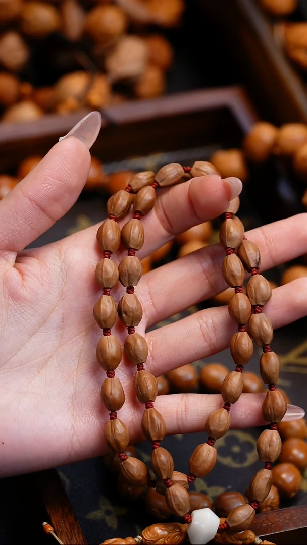 【闪购商品】橄榄核吊坠苏工橄榄核