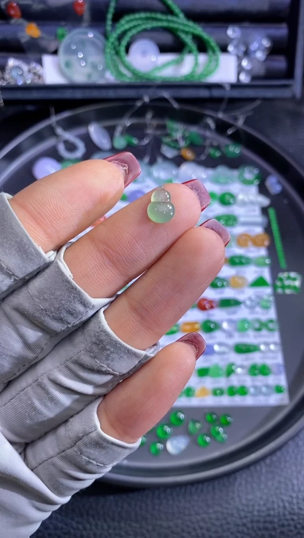 未镶嵌挂件翡翠葫芦