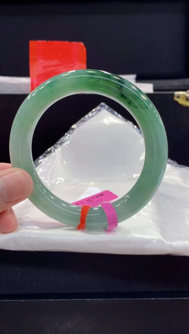 未镶嵌手镯翡翠翡翠手镯