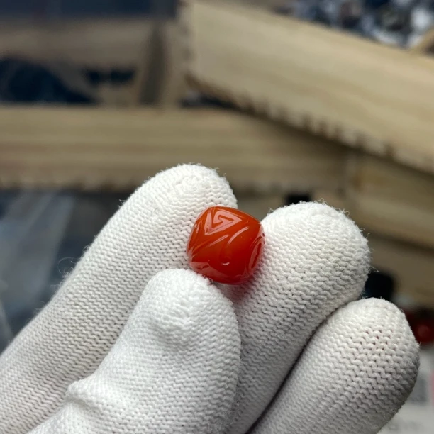 保柿子红玛瑙博古纹老型直径11.8-12mm