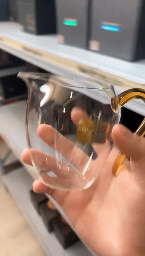 【闪购商品】小翊口浅黄公道杯。。。。