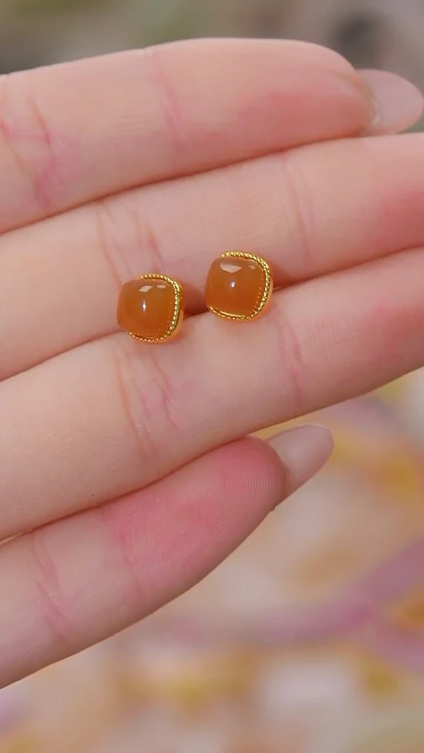 未镶嵌和田玉耳钉耳钉