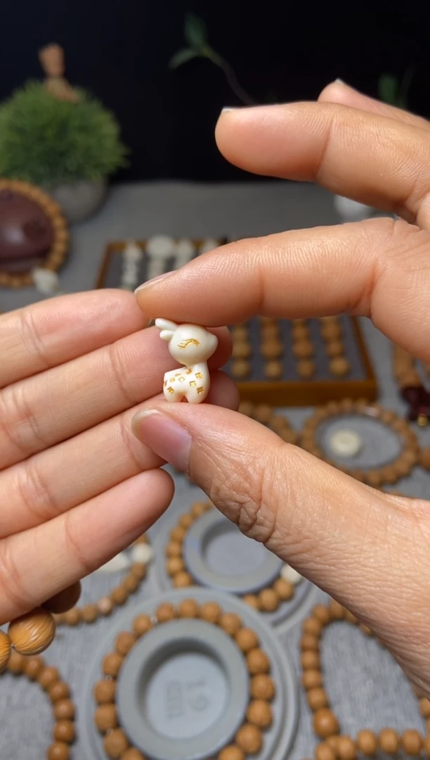 【闪购商品】猴头核桃吊坠一鹿有你16+*11+