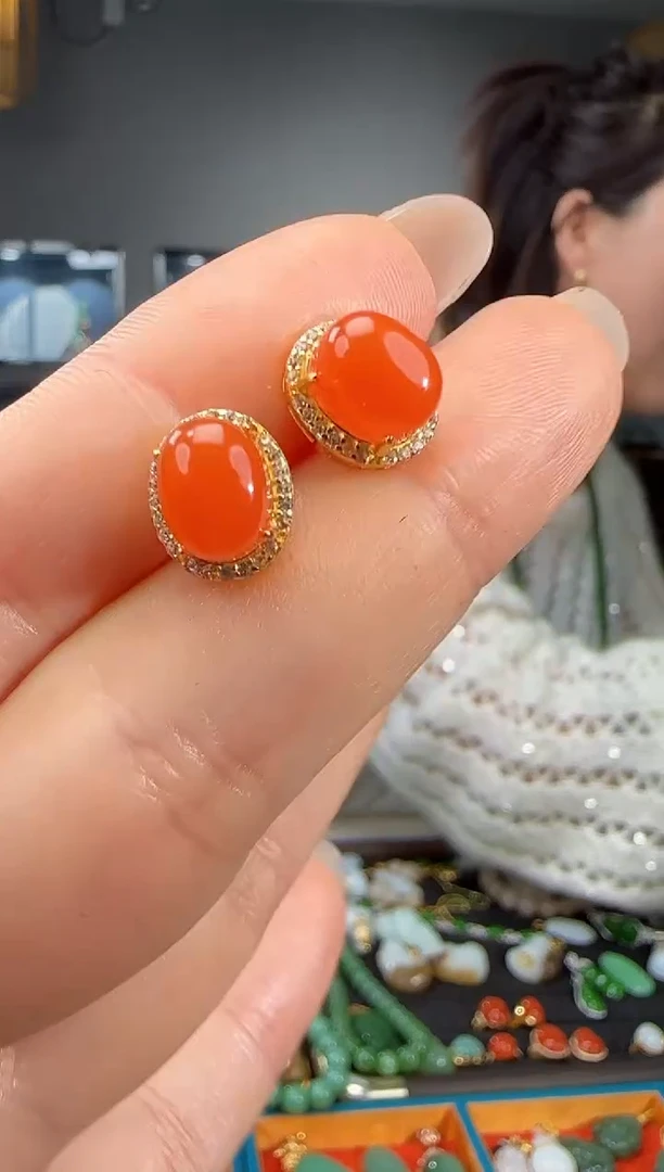 银S925镶嵌南红玛瑙耳饰1