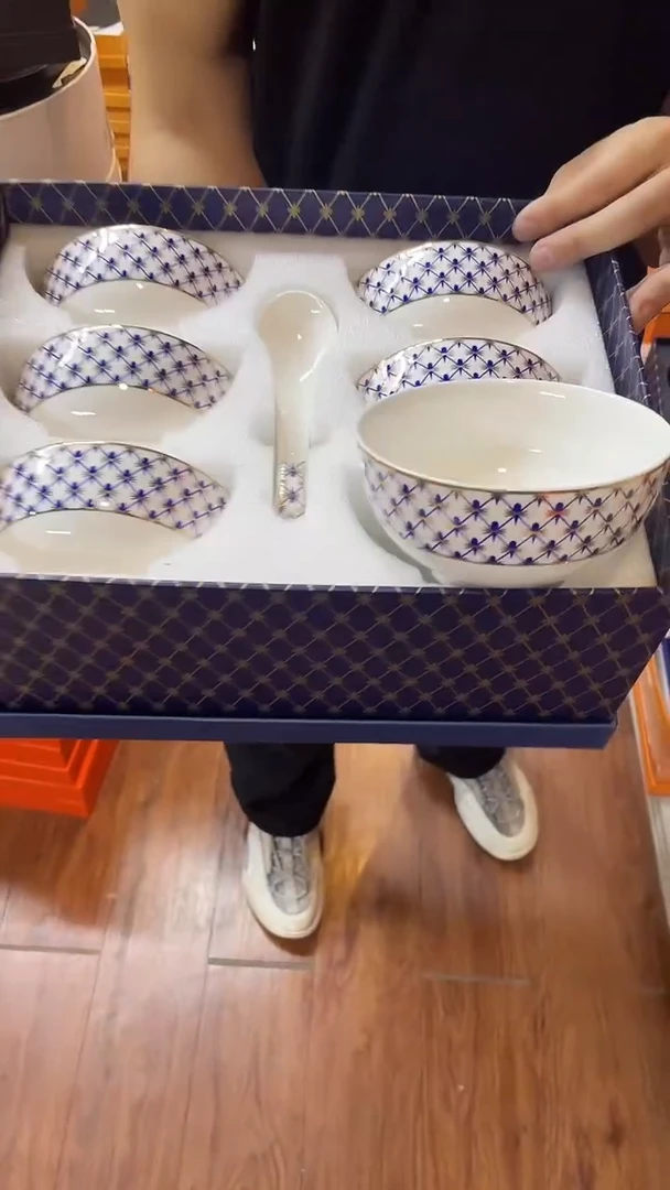 杯鸿辉家品牌瓷器，京东包邮！
