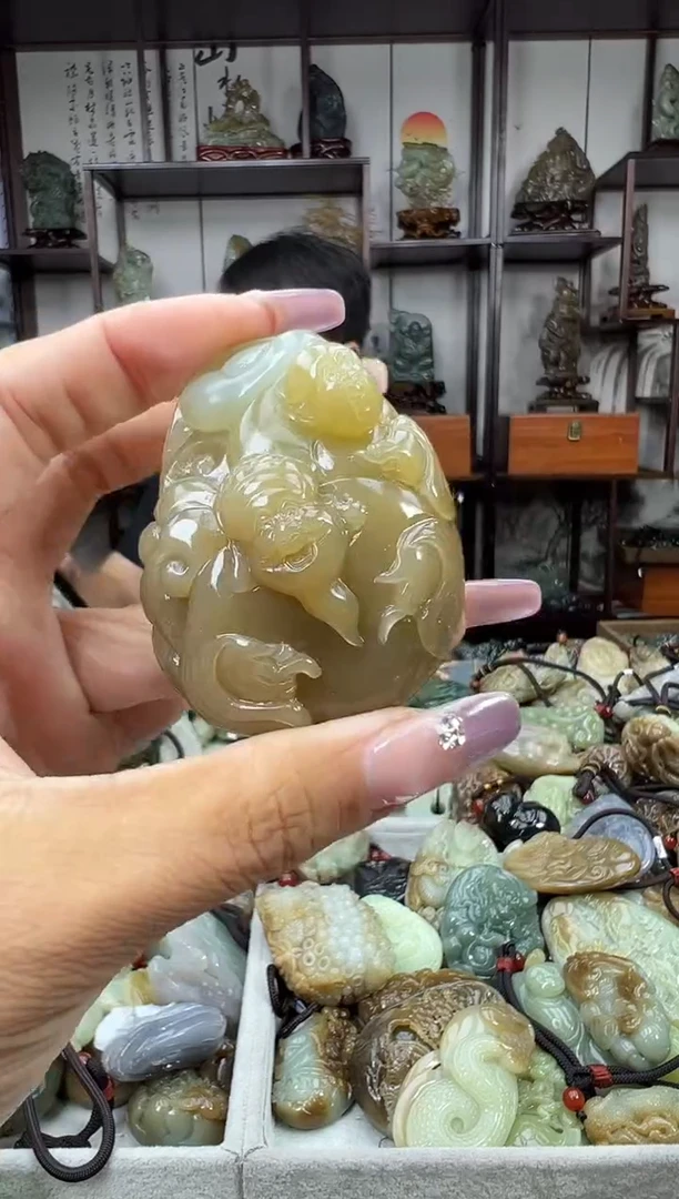 未镶嵌和田玉把件1