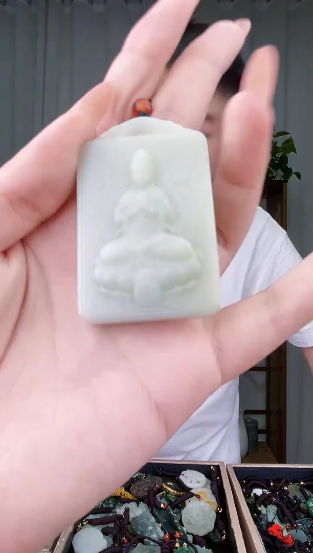 未镶嵌和田玉挂件拍一发一，多样性发货！