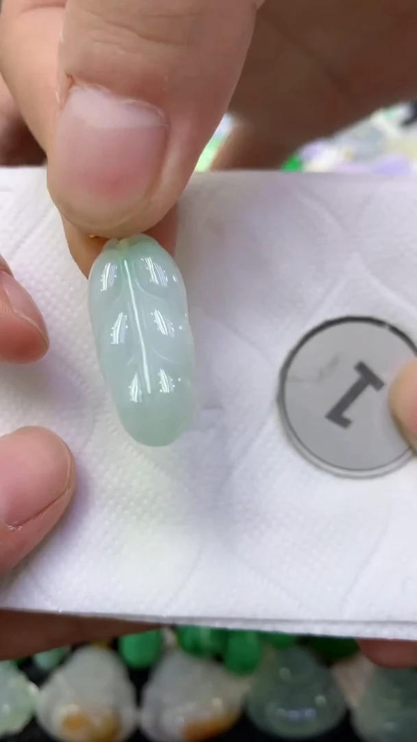 颈饰未镶嵌翡翠天然缅甸翡翠A货