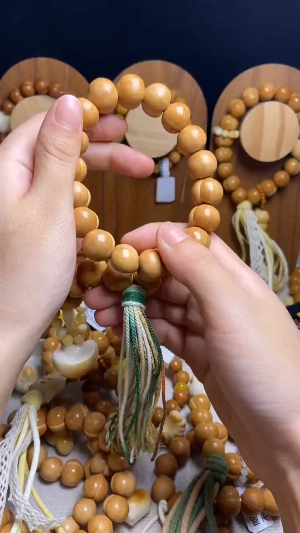 手串猴头核桃未*全品纯手工奶油泡芙橄榄壳吊坠悟新绿流苏