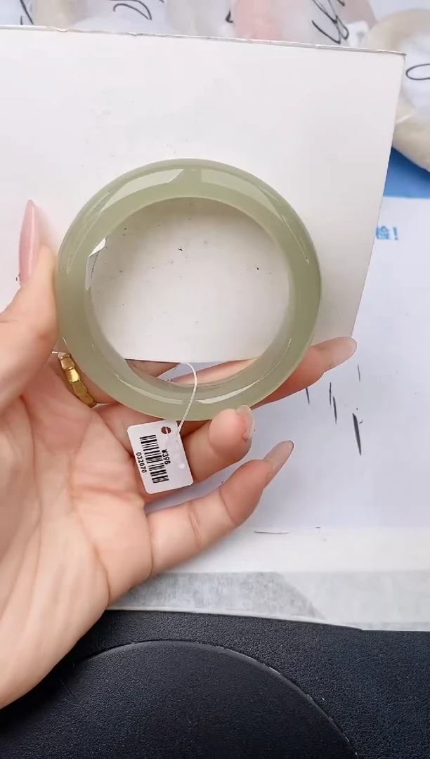 未镶嵌手镯石英质玉w105-DB54+