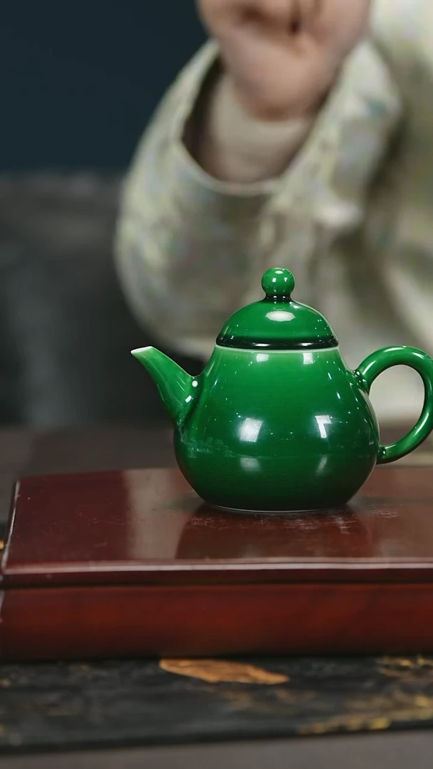 【闪购商品】 瓷堂里郎窑绿小壶