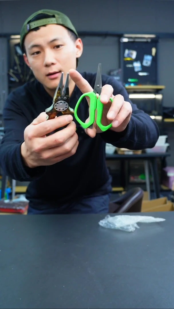 207#路亚毒物社路亚钳+小剪刀+失手绳