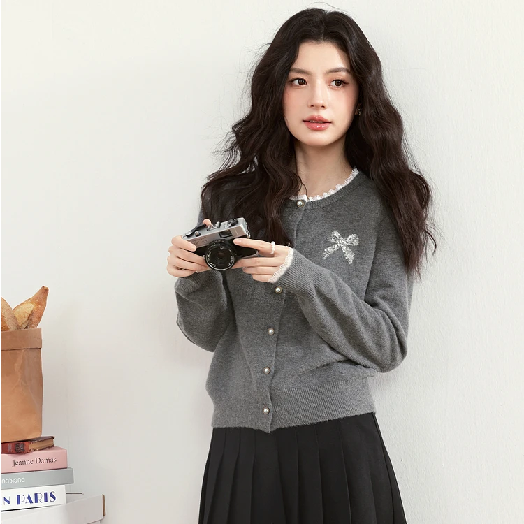 蕾丝边拼接蝴蝶结设计感针织开衫2025春秋新款女装韩系别致毛衣