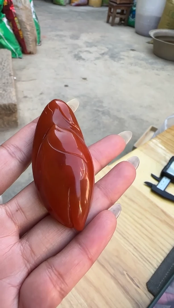 【闪购商品】南红玛瑙吊坠未镶嵌原矿无优化随型