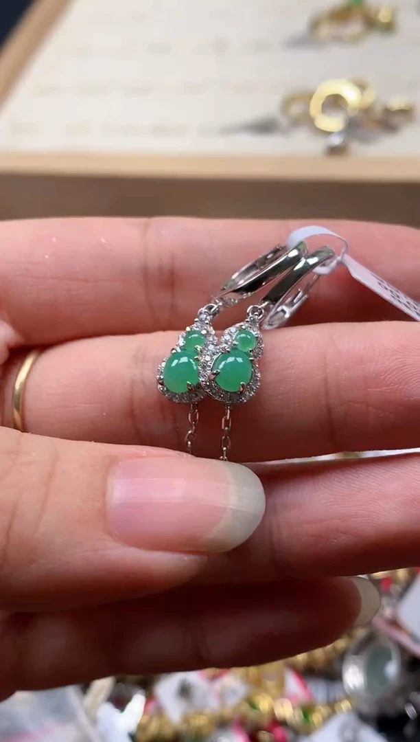 翡翠戒指银S925镶嵌天然A货缅甸翡翠