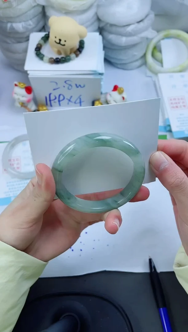 【闪购商品】石英质玉手镯未镶嵌2130-54.8