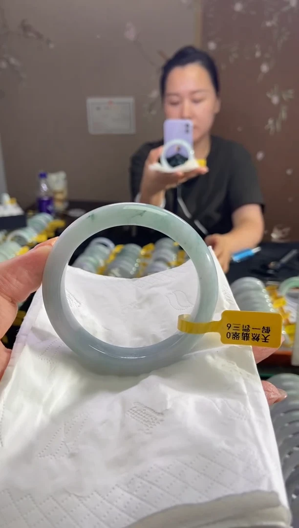 未镶嵌手镯翡翠58.7圈口d