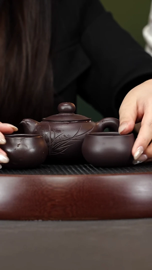 茶壶紫砂106ZCP卡盖芙蓉珠 黑墩头160cc