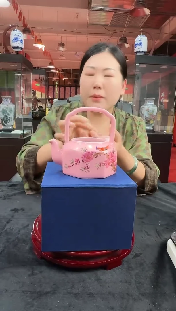 摆件景德镇稀土瓷e2