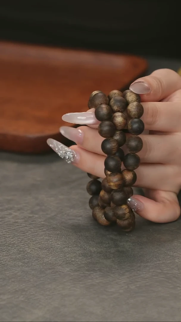 沉香手串越南顺化紫奇楠一级品树心紫油瘤疤料1.0多圈沉水限量款